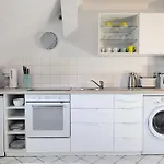 2-Zimmer-Traumwohnung: Schick * Hell * Ruhig * Grosse Raeume * Zentrumsnah