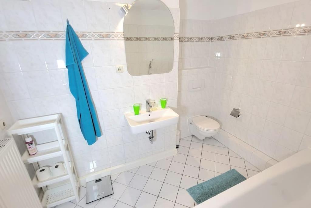 2-zimmer-traumwohnung: Schick * Hell * Ruhig * Grosse Raeume * Zentrumsnah Apartment Leipzig