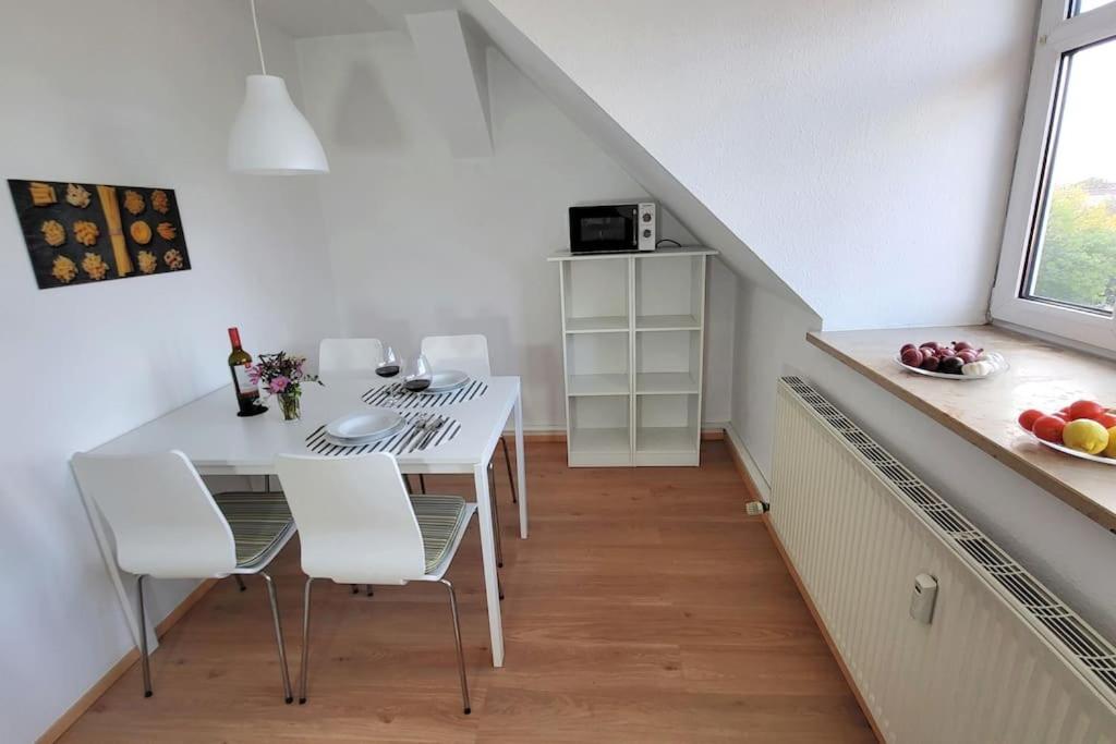 2-zimmer-traumwohnung: Schick * Hell * Ruhig * Grosse Raeume * Zentrumsnah * Leipzig