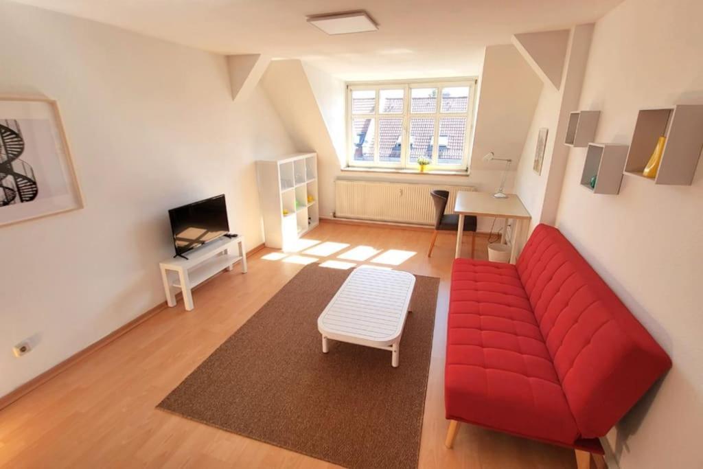 Apartment 2-zimmer-traumwohnung: Schick * Hell * Ruhig * Grosse Raeume * Zentrumsnah Leipzig